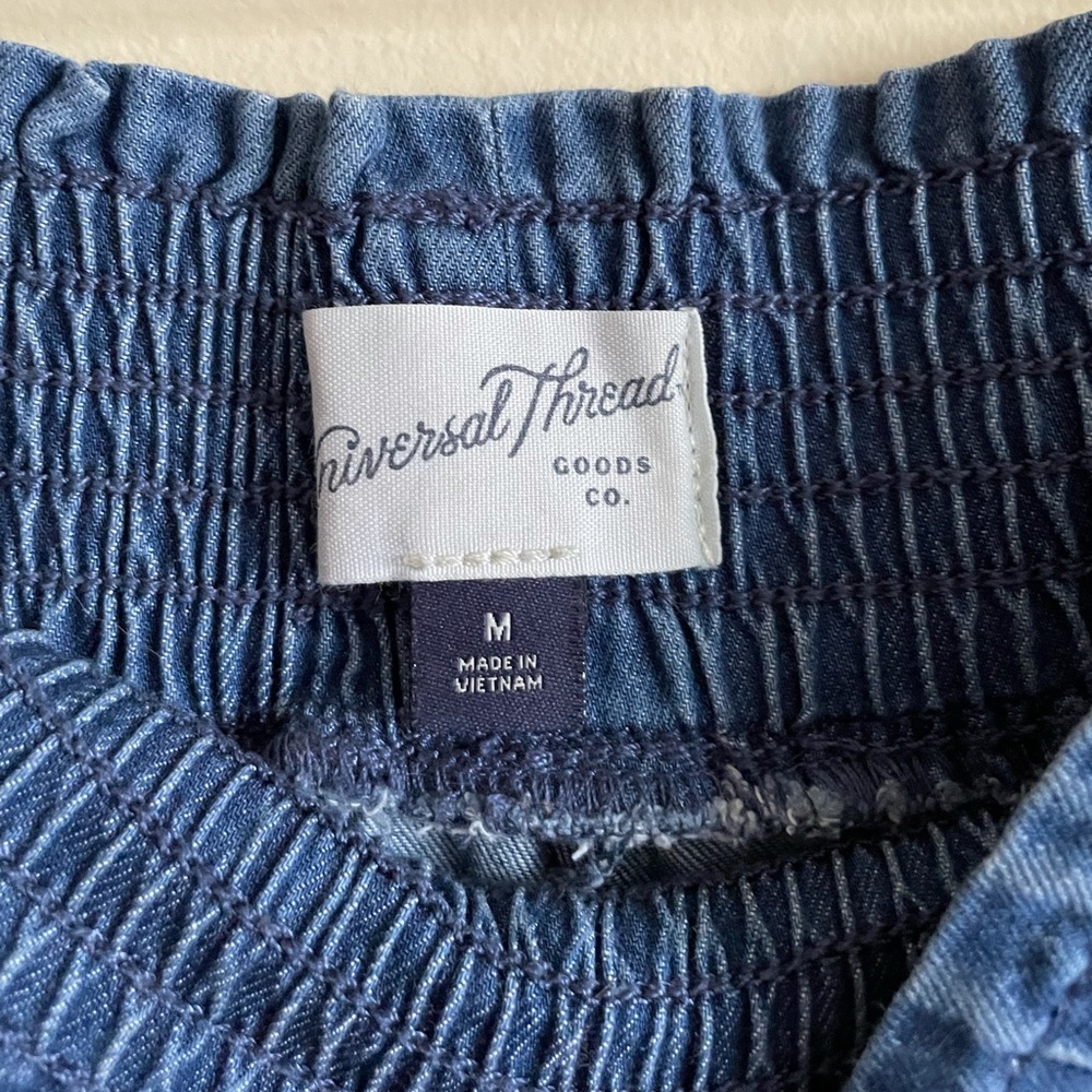 Universal Thread High Rise Shorts - Picture 2 of 3